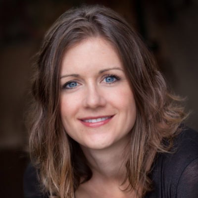 Headshot of Aline Defiglia